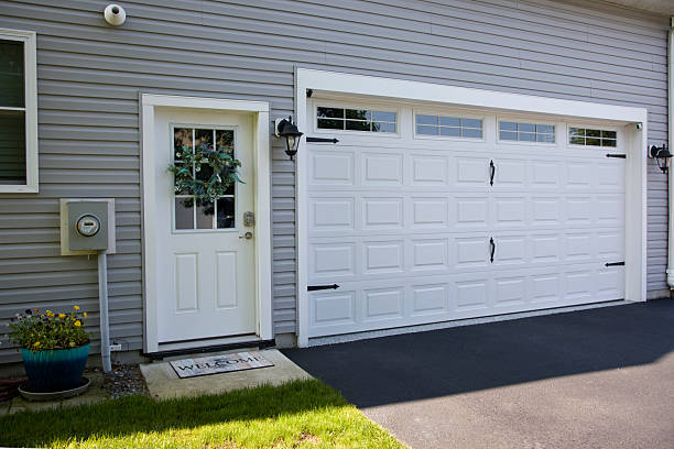24/7 Emergency Garage Door Panel Replacement experts in Orofino, ID
